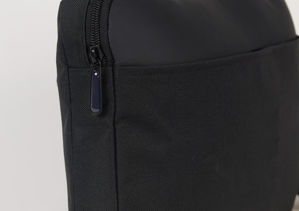 Midtown Slim Laptop Portfolio