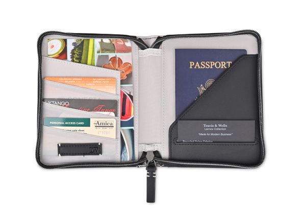 Travis & Wells® Lennox Passport Wallet